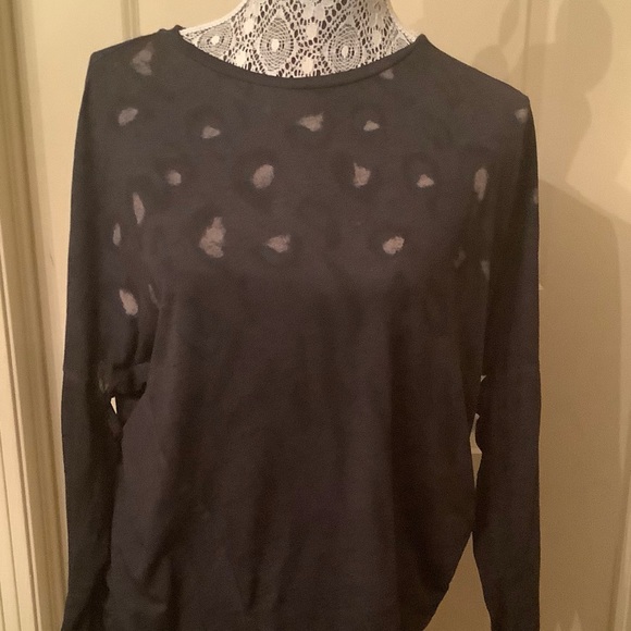 Top - Picture 1 of 1